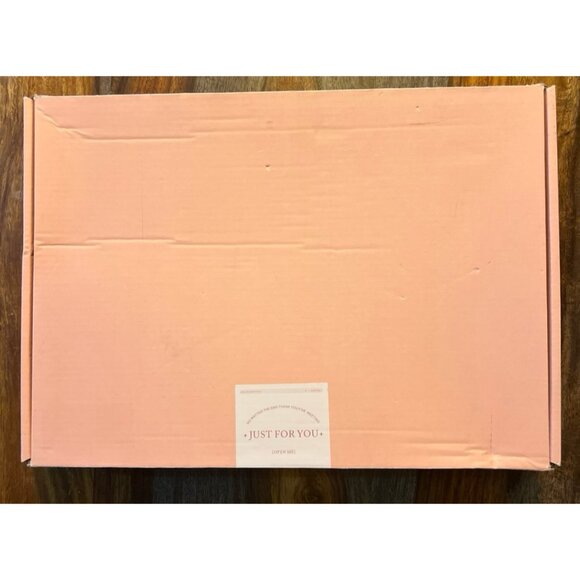 Rose of No Man’s Land Makeup Bag - Picture 4 of 4